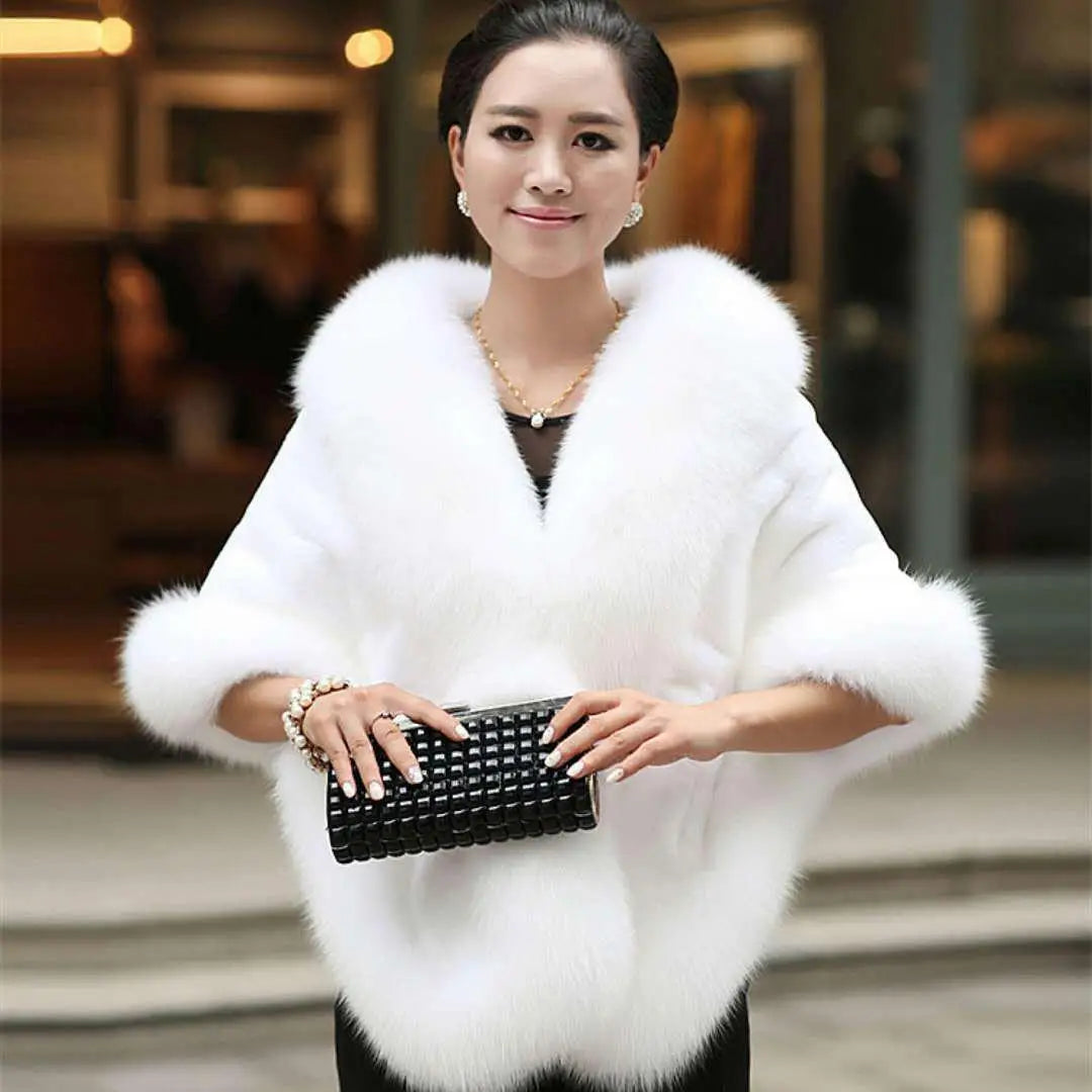 Women's Faux Fur Cape Jacket Winter Warm White / Black / Burgundy Large Fur Collar Short Section Young Lady 2021 New