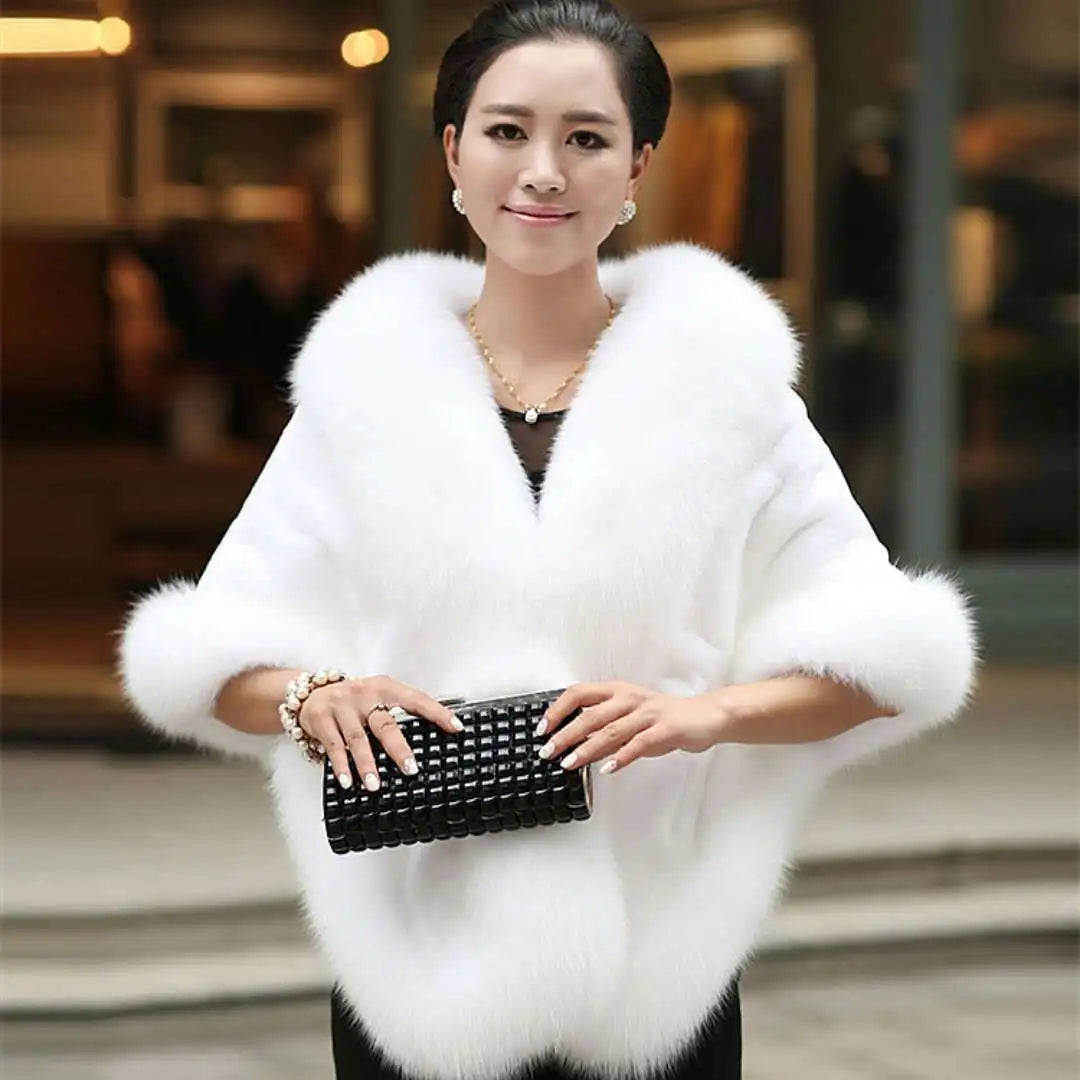 Women's Faux Fur Cape Jacket Winter Warm White / Black / Burgundy Large Fur Collar Short Section Young Lady 2021 New