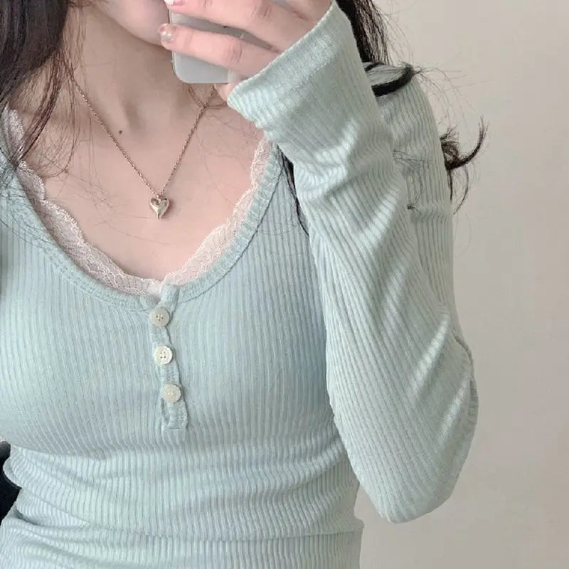 Women's T Shirts Long Sleeve Slim Lace Button Kawaii Tshirts Female Y2k Tops Casual Tees Pulovers 2024 Spring New Woman Clothin