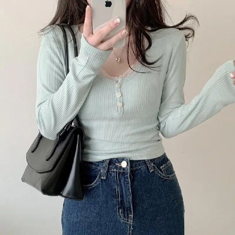 Women's T Shirts Long Sleeve Slim Lace Button Kawaii Tshirts Female Y2k Tops Casual Tees Pulovers 2024 Spring New Woman Clothin
