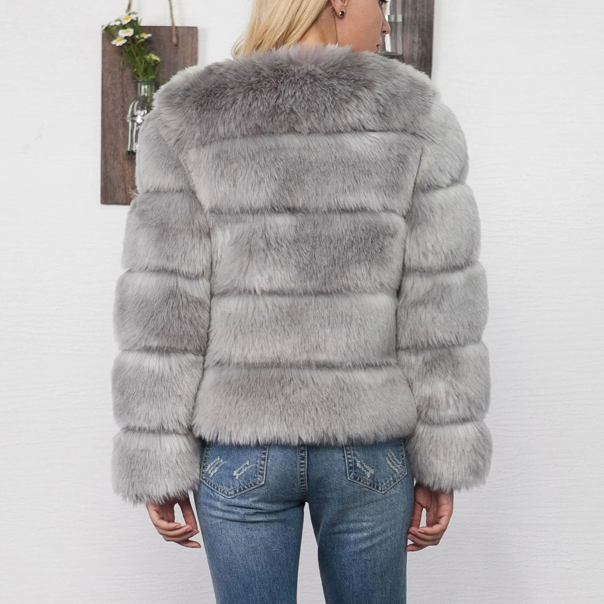 Long Sleeve Faux Fur Coat Winter Women Fashion Thick Warm Fuzzy Coat Outerwear Female Gray/Black Fake Fur Jacket